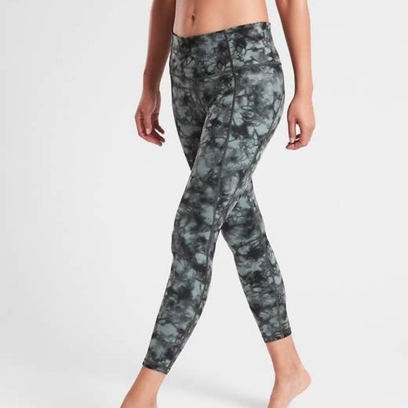 Athleta Pants - Tie Dye Salutation 7/8 Tight In Powervita